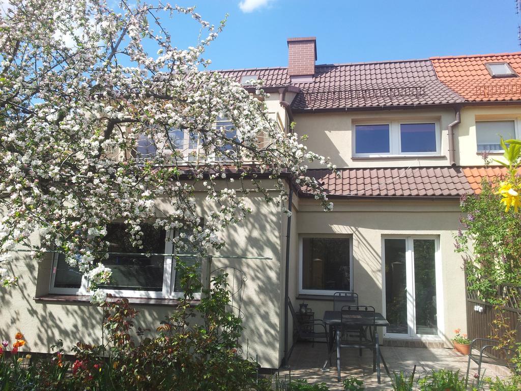 Cozy Apartment With Garden Gdańsk Exterior foto